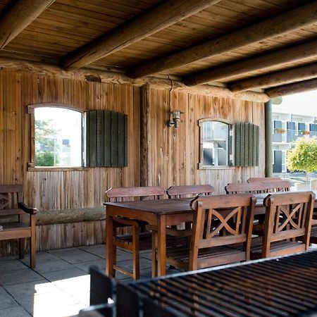 4 Person Holiday Home On A Holiday Park In Glesborg 外观 照片