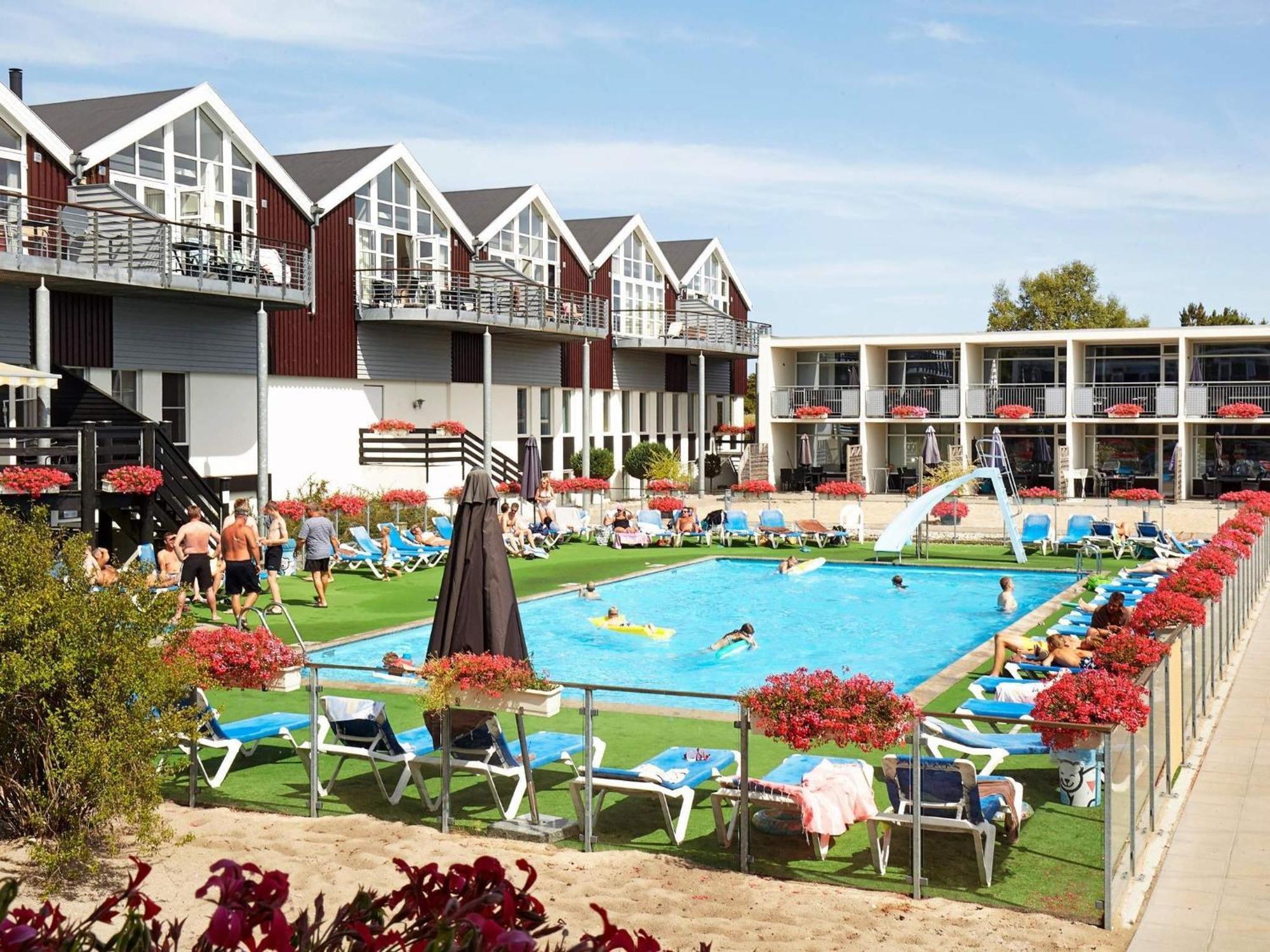 4 Person Holiday Home On A Holiday Park In Glesborg 外观 照片