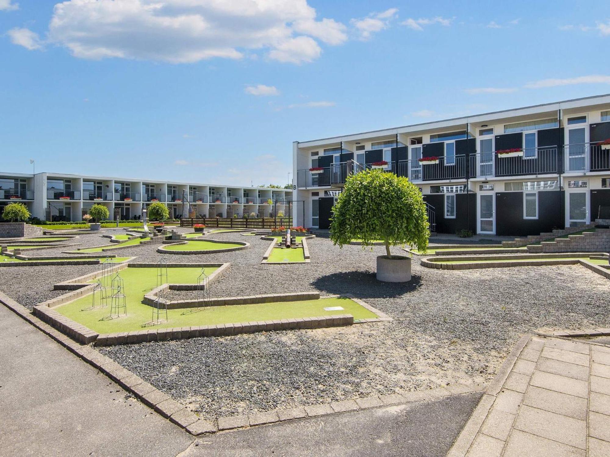 4 Person Holiday Home On A Holiday Park In Glesborg 外观 照片